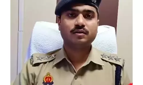 वायरल वीडियो के बाद कार्रवाई, बस चेकिंग मामले में कंट्रोल रूम RSI निलंबित वायरल वीडियो के बाद कार्रवाई, बस चेकिंग मामले में कंट्रोल रूम RSI निलंबित