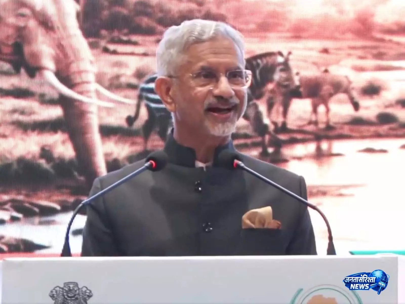 अफ्रीका के साथ भारत की साझेदारी में मानव संसाधन विकास सबसे अहम: S. Jaishankar अफ्रीका के साथ भारत की साझेदारी में मानव संसाधन विकास सबसे अहम: S. Jaishankar
