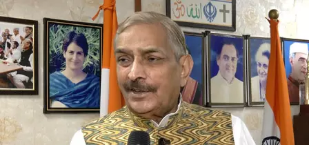 हम छात्रों की हर नैतिक मांग के साथ, झारखंड में प्रदर्शन पर कांग्रेस नेताओं ने किया सरकार का बचाव हम छात्रों की हर नैतिक मांग के साथ, झारखंड में प्रदर्शन पर कांग्रेस नेताओं ने किया सरकार का बचाव