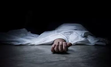 अंबोली महादेवगढ़ पॉइंट पर 400 फुट गहरी खाई में गिरने से निपाणी के एक पर्यटक की मौत