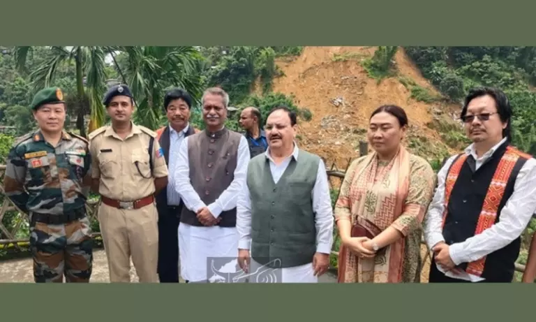 Nagaland: जेपी नड्डा ने भूस्खलन से प्रभावित मोन जिले का दौरा किया Nagaland: जेपी नड्डा ने भूस्खलन से प्रभावित मोन जिले का दौरा किया