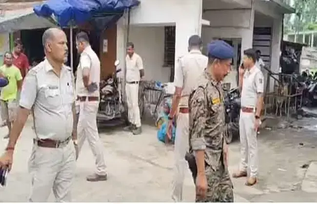Malda: भाजपा सदस्य के वोट न देने से पलटा समीकरण, प्रधान बचीं Malda: भाजपा सदस्य के वोट न देने से पलटा समीकरण, प्रधान बचीं