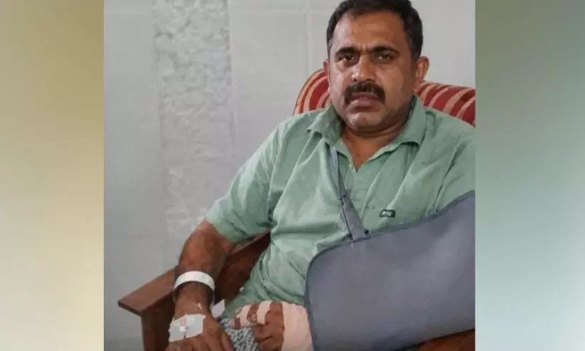ओमालूर हादसा: MLA अबिन वर्की समेत पांच घायल, अस्पताल में भर्ती ओमालूर हादसा: MLA अबिन वर्की समेत पांच घायल, अस्पताल में भर्ती