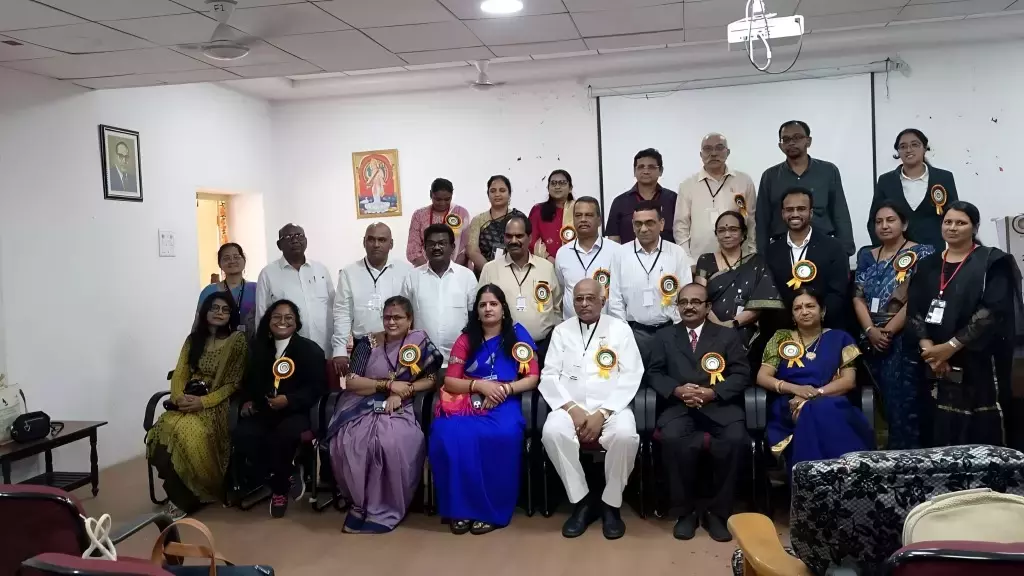 विशेषज्ञ बच्चों के मानसिक स्वास्थ्य की सुरक्षा के लिए सावधानीपूर्वक डिजिटल उपयोग का आग्रह करते हैं विशेषज्ञ बच्चों के मानसिक स्वास्थ्य की सुरक्षा के लिए सावधानीपूर्वक डिजिटल उपयोग का आग्रह करते हैं