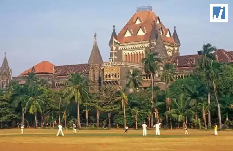 हाईकोर्ट ने हड़ताल कर रहे डॉक्टरों को लगाई फटकार, काम पर तुरंत लौटने का दिया आदेश हाईकोर्ट ने हड़ताल कर रहे डॉक्टरों को लगाई फटकार, काम पर तुरंत लौटने का दिया आदेश