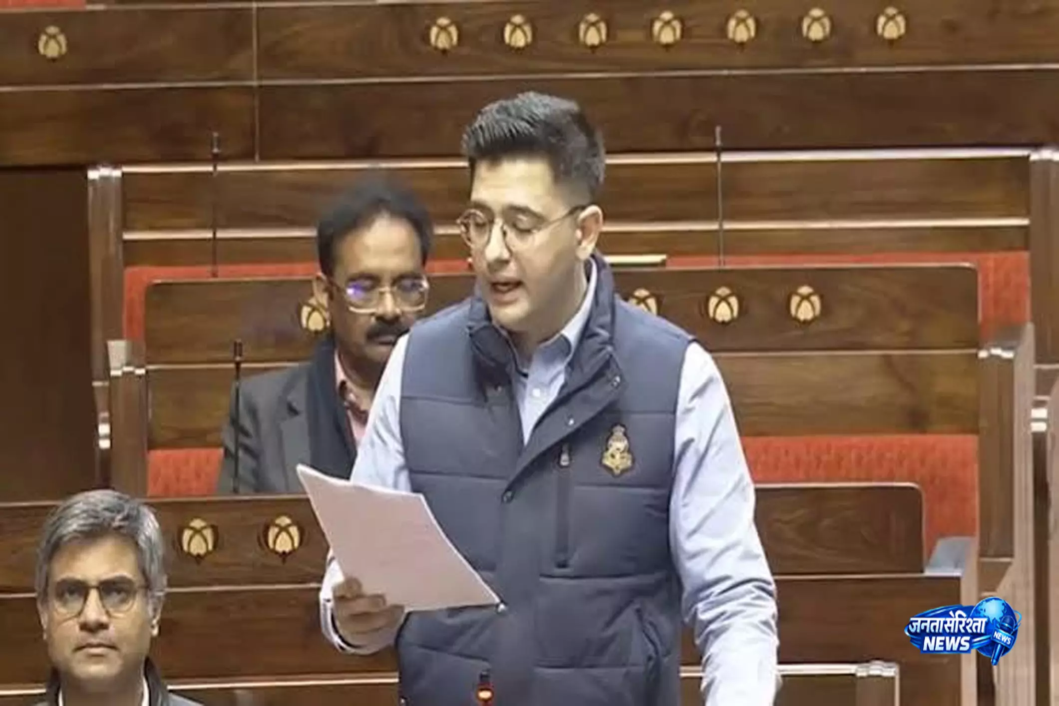 पुराने अंदाज में दिखे राघव चड्ढा, संसद में उठाया मरीजों के हितों से जुड़ा बड़ा मुद्दा पुराने अंदाज में दिखे राघव चड्ढा, संसद में उठाया मरीजों के हितों से जुड़ा बड़ा मुद्दा