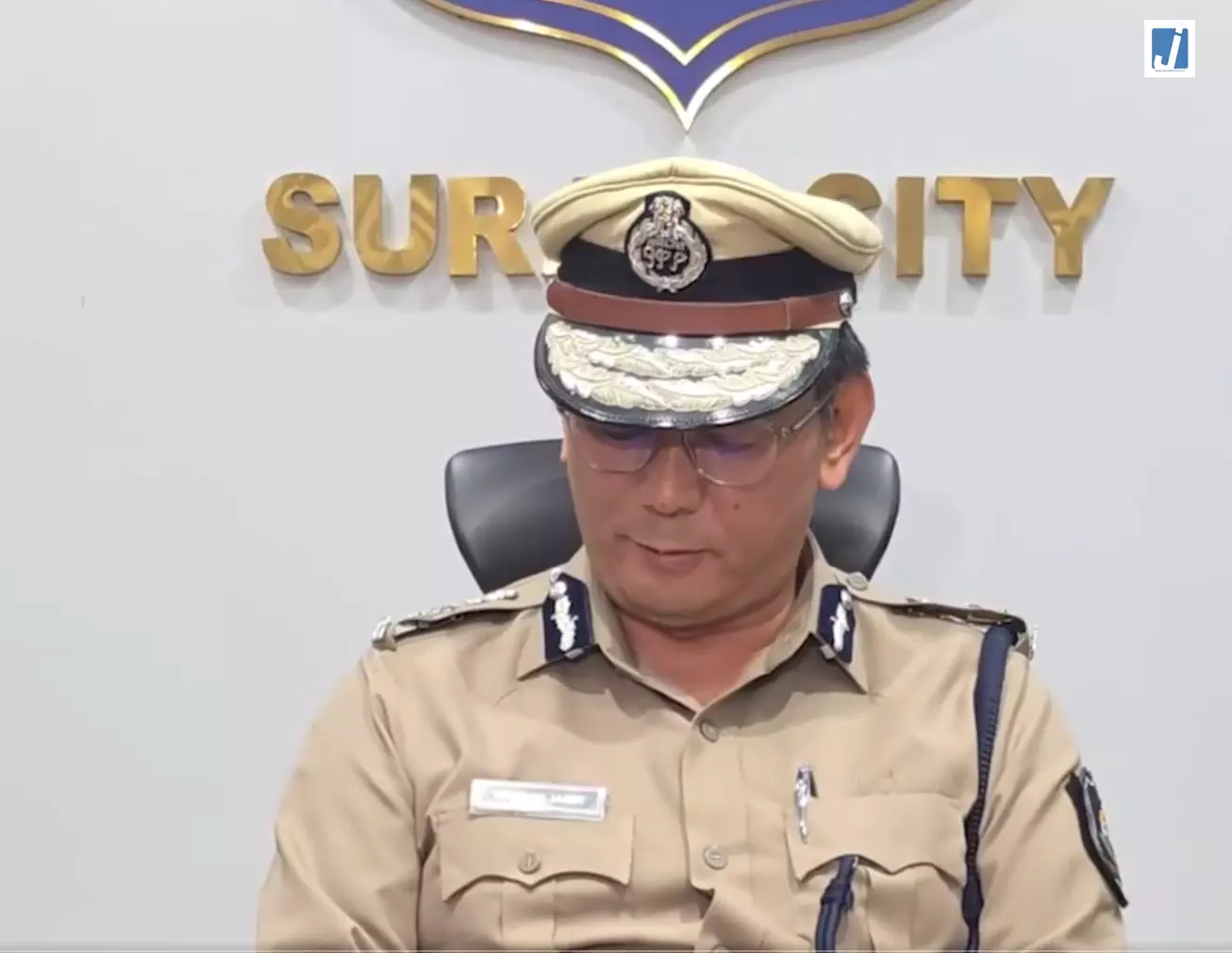 सतीश मराठे हत्याकांड का खुलासा, गुजरात पुलिस ने 8 आरोपियों को दबोचा सतीश मराठे हत्याकांड का खुलासा, गुजरात पुलिस ने 8 आरोपियों को दबोचा