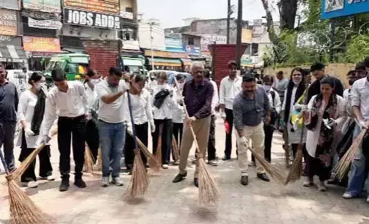 Jammu: जीजीएम साइंस कॉलेज में स्वच्छता को लेकर जागरूकता कार्यक्रम