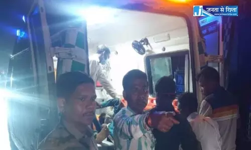 अंबिकापुर-बिलासपुर में बस और कार की टक्कर, महिला की मौत अंबिकापुर-बिलासपुर में बस और कार की टक्कर, महिला की मौत