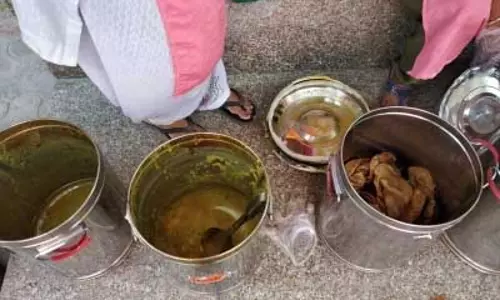 स्कूलों में बढ़ा-चढ़ाकर दिखाए गए मिड डे मील लाभार्थियों की जांच करेगी पश्चिम बंगाल सरकार, होगी कार्रवाई स्कूलों में बढ़ा-चढ़ाकर दिखाए गए मिड डे मील लाभार्थियों की जांच करेगी पश्चिम बंगाल सरकार, होगी कार्रवाई