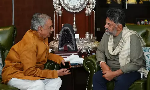 डीके शिवकुमार से मुलाकात के बाद नाराज होकर निकले बसवराज होरट्टी डीके शिवकुमार से मुलाकात के बाद नाराज होकर निकले बसवराज होरट्टी