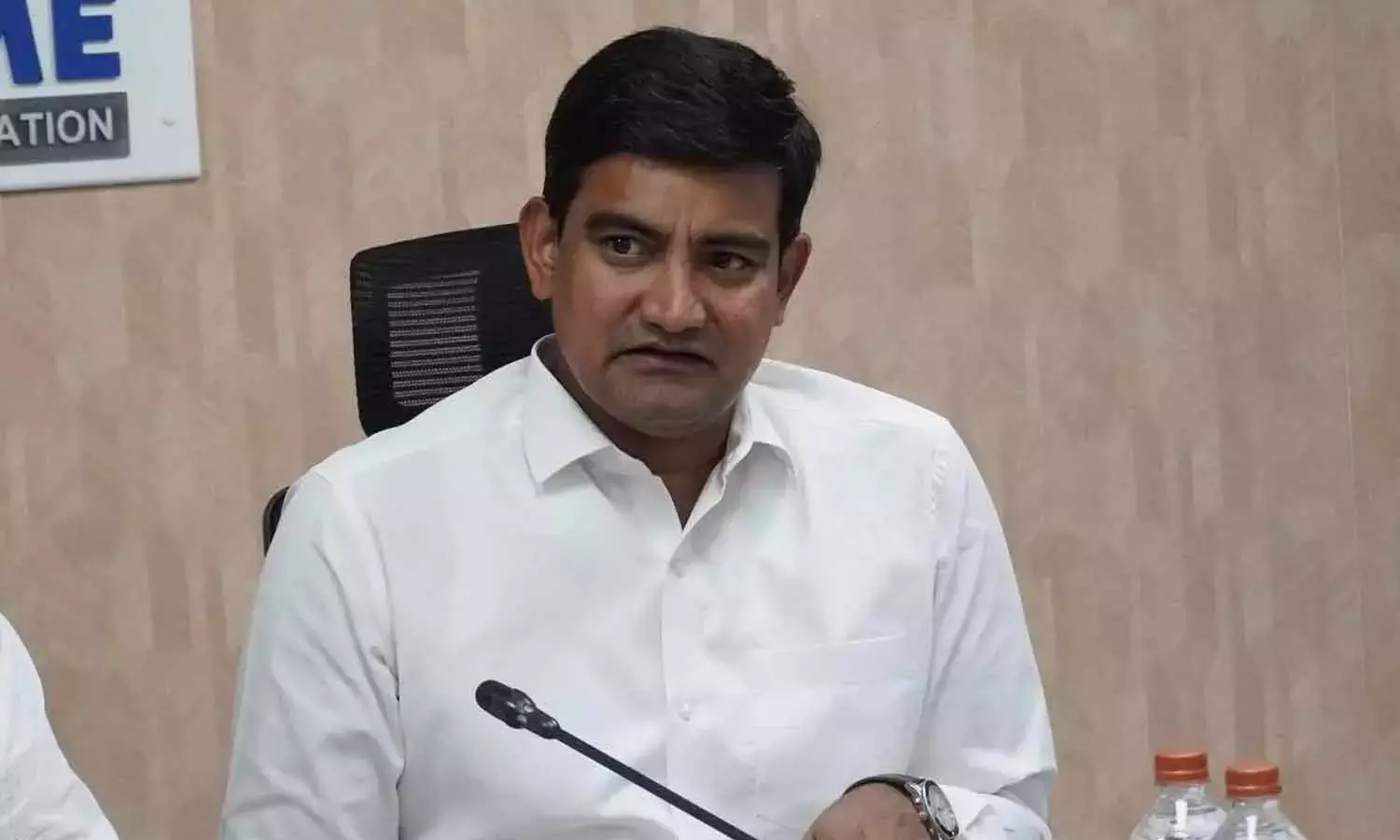 मंत्री ने बैंकरों से कहा, MSME के लिए ऋण प्रक्रिया को सरल बनाएं मंत्री ने बैंकरों से कहा, MSME के लिए ऋण प्रक्रिया को सरल बनाएं