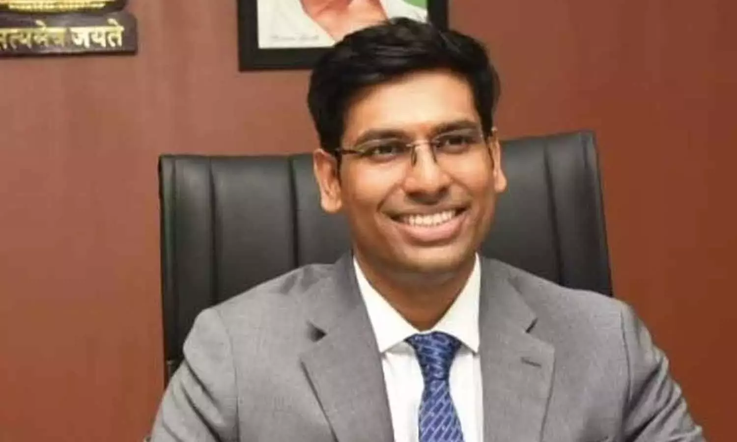 Andhra: कलेक्टर का कहना है कि विशेष स्तनपान में और सुधार होना चाहिए Andhra: कलेक्टर का कहना है कि विशेष स्तनपान में और सुधार होना चाहिए