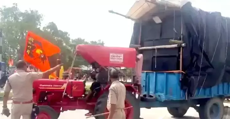 Haridwar: कांवड़ यात्रा में नियमों का सख्ती से पालन, ओवरसाइज वाहन नहीं मिले प्रवेश Haridwar: कांवड़ यात्रा में नियमों का सख्ती से पालन, ओवरसाइज वाहन नहीं मिले प्रवेश
