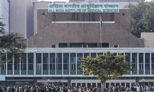 AIIMS दिल्ली के डॉक्टरों ने 209 किलो वजनी मरीज की सफल सर्जरी की AIIMS दिल्ली के डॉक्टरों ने 209 किलो वजनी मरीज की सफल सर्जरी की