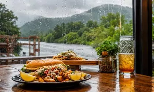 मानसून में भूलकर भी न खाएं ये चीजें, छोटी सी गलती से बिगड़ सकती है सेहत मानसून में भूलकर भी न खाएं ये चीजें, छोटी सी गलती से बिगड़ सकती है सेहत