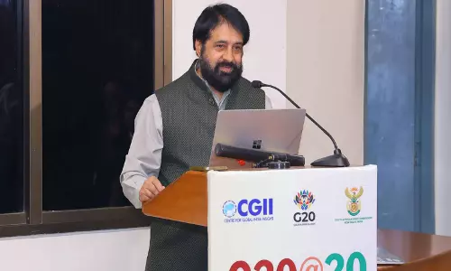 जूमा-अजय गुप्ता मुलाकात पर दक्षिण अफ्रीका ने भारत स्थित दूत से मांगा स्पष्टीकरण जूमा-अजय गुप्ता मुलाकात पर दक्षिण अफ्रीका ने भारत स्थित दूत से मांगा स्पष्टीकरण