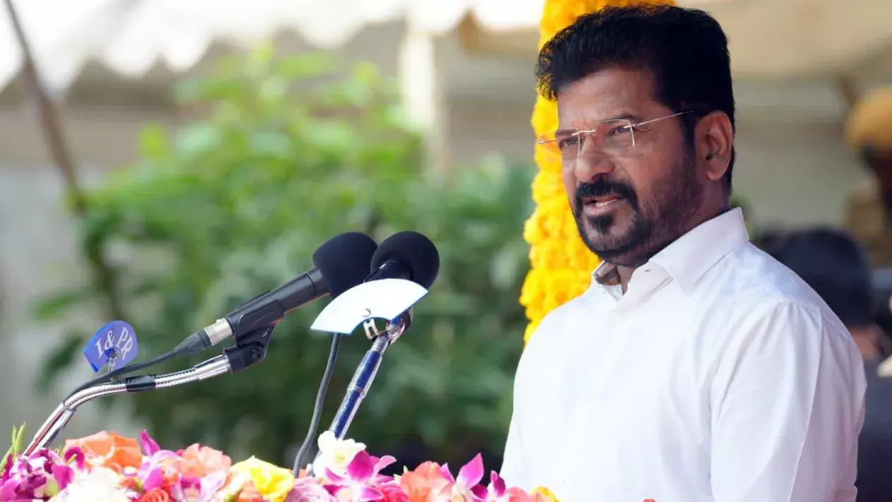Telangana: राष्ट्रीय हथकरघा दिवस पर बुनकरों की कला की तारीफ Telangana: राष्ट्रीय हथकरघा दिवस पर बुनकरों की कला की तारीफ