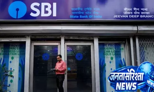 बैंकिंग सेक्टर में SBI का जलवा, शानदार नतीजों के बाद शेयरों में जोरदार उछाल बैंकिंग सेक्टर में SBI का जलवा, शानदार नतीजों के बाद शेयरों में जोरदार उछाल