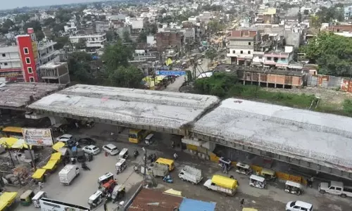 गोरखपुर में पादरी बाजार फोरलेन फ्लाईओवर का काम अंतिम चरण में गोरखपुर में पादरी बाजार फोरलेन फ्लाईओवर का काम अंतिम चरण में