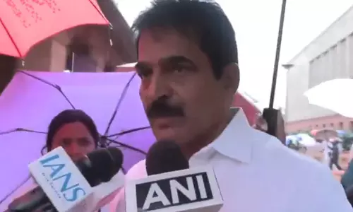 गृह मंत्री की गैरमौजूदगी पर केसी वेणुगोपाल का सवाल