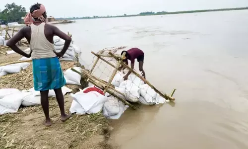 उत्तरी बहोरवा में बागमती का कटाव तेज, अधिकारियों ने संभाला मोर्चा उत्तरी बहोरवा में बागमती का कटाव तेज, अधिकारियों ने संभाला मोर्चा