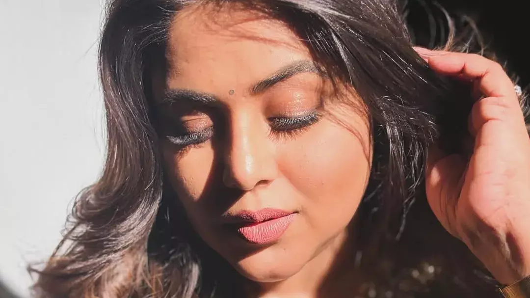 पिता को याद कर भावुक हुईं शमना कासिम, शेयर किया इमोशनल पोस्ट पिता को याद कर भावुक हुईं शमना कासिम, शेयर किया इमोशनल पोस्ट