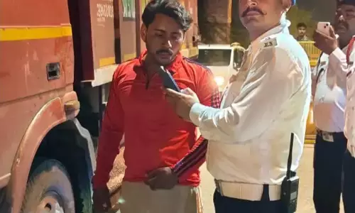 Faridabad: फरीदाबाद में ट्रैफिक नियम उल्लंघन पर पुलिस का बड़ा एक्शन