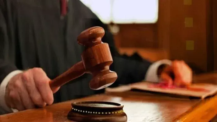 Srinagar: चार साल पुराने हत्या केस का हुआ निपटारा, आरोपी को उम्रकैद Srinagar: चार साल पुराने हत्या केस का हुआ निपटारा, आरोपी को उम्रकैद