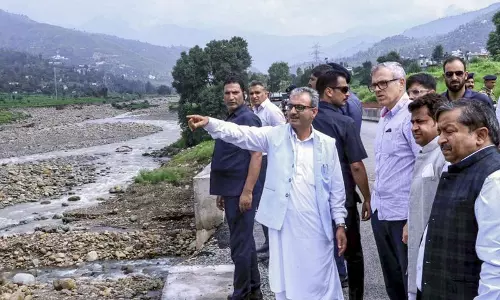 राजौरी दौरा: CM ने दी चेतावनी, नदी के किनारे निर्माण कार्य पर पूर्ण प्रतिबंध राजौरी दौरा: CM ने दी चेतावनी, नदी के किनारे निर्माण कार्य पर पूर्ण प्रतिबंध