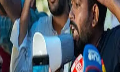 CJP की पहली बड़ी कलह कोर टीम बैठक के बीच दीपके के खिलाफ प्रदर्शन CJP की पहली बड़ी कलह कोर टीम बैठक के बीच दीपके के खिलाफ प्रदर्शन