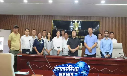 मोन के DC ने मेरा युवा भारत की पहली बैठक बुलाई