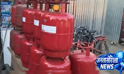 रसोई गैस पर बड़ी राहत कम कीमत में खरीदें 5 किलो का LPG सिलेंडर रसोई गैस पर बड़ी राहत कम कीमत में खरीदें 5 किलो का LPG सिलेंडर