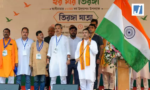 पश्चिम बंगाल: पहली बार तिरंगा यात्रा का आयोजन, मुख्यमंत्री ने किया शुभारंभ