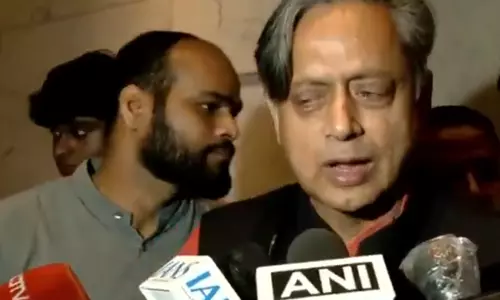 झारखंड छात्र आंदोलन पर बोले शशि थरूर झारखंड छात्र आंदोलन पर बोले शशि थरूर