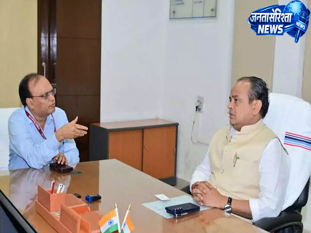 रिम्स में जलजमाव पर स्वास्थ्य मंत्री इरफान अंसारी सख्त, ठेकेदार को डी-रजिस्टर करने के निर्देश रिम्स में जलजमाव पर स्वास्थ्य मंत्री इरफान अंसारी सख्त, ठेकेदार को डी-रजिस्टर करने के निर्देश