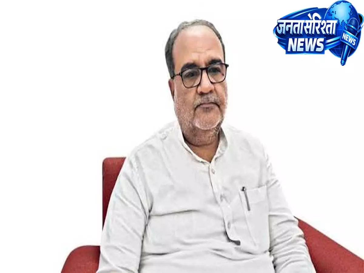 UP: हर जिले में लगेंगे विशेष शिविर, युवाओं और उद्यमियों को मिलेगी सरकारी योजनाओं की जानकारी