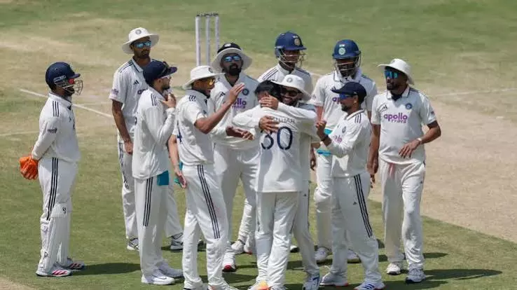 IND vs SL Test Series: भारत के खिलाफ सीरीज से पहले श्रीलंका को झटका, दिग्गज बल्लेबाज चोटिल