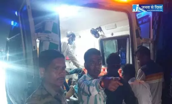 अंबिकापुर-बिलासपुर में बस और कार की टक्कर, महिला की मौत अंबिकापुर-बिलासपुर में बस और कार की टक्कर, महिला की मौत