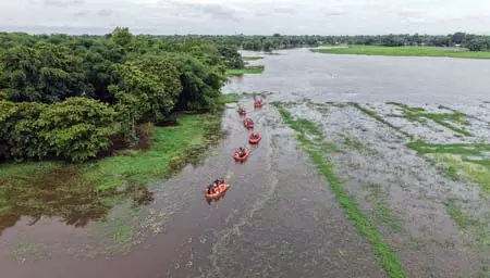 असम में बाढ़ की स्थिति गंभीर, आपदा प्रबंधन प्राधिकरण ने जारी की चेतावनी असम में बाढ़ की स्थिति गंभीर, आपदा प्रबंधन प्राधिकरण ने जारी की चेतावनी