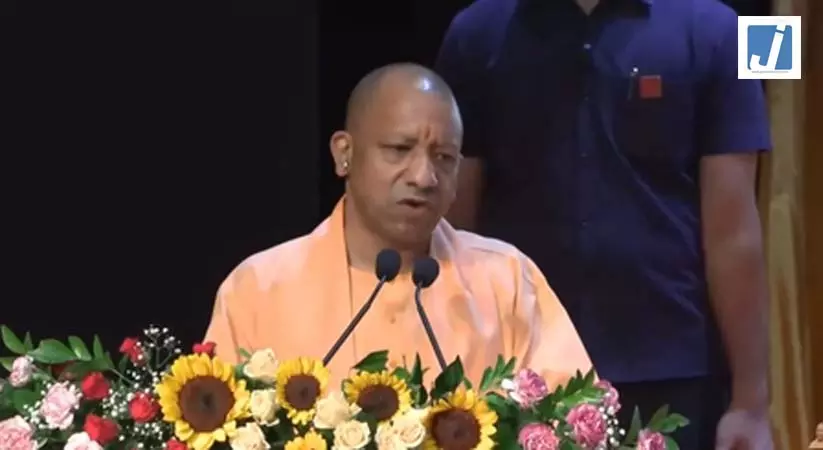 सीएम योगी का सपा पर हमला, कहा- वोट बैंक की राजनीति ने कारीगरों का सम्मान छीना सीएम योगी का सपा पर हमला, कहा- वोट बैंक की राजनीति ने कारीगरों का सम्मान छीना