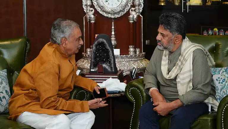 डीके शिवकुमार से मुलाकात के बाद नाराज होकर निकले बसवराज होरट्टी डीके शिवकुमार से मुलाकात के बाद नाराज होकर निकले बसवराज होरट्टी