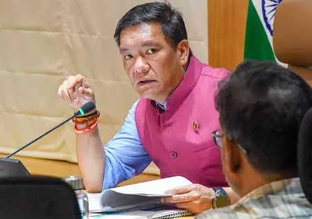 अरुणाचल के सीएम पेमा खांडू ने राज्य में चीनी घुसपैठ के दावों को किया खारिज अरुणाचल के सीएम पेमा खांडू ने राज्य में चीनी घुसपैठ के दावों को किया खारिज