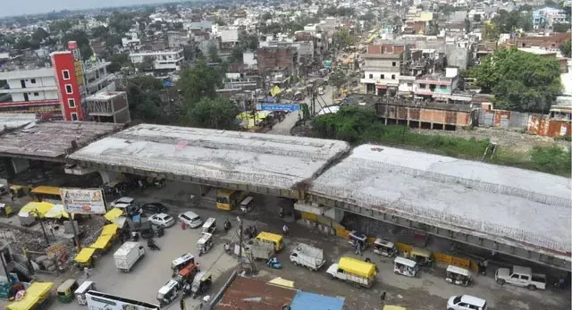 गोरखपुर में पादरी बाजार फोरलेन फ्लाईओवर का काम अंतिम चरण में गोरखपुर में पादरी बाजार फोरलेन फ्लाईओवर का काम अंतिम चरण में