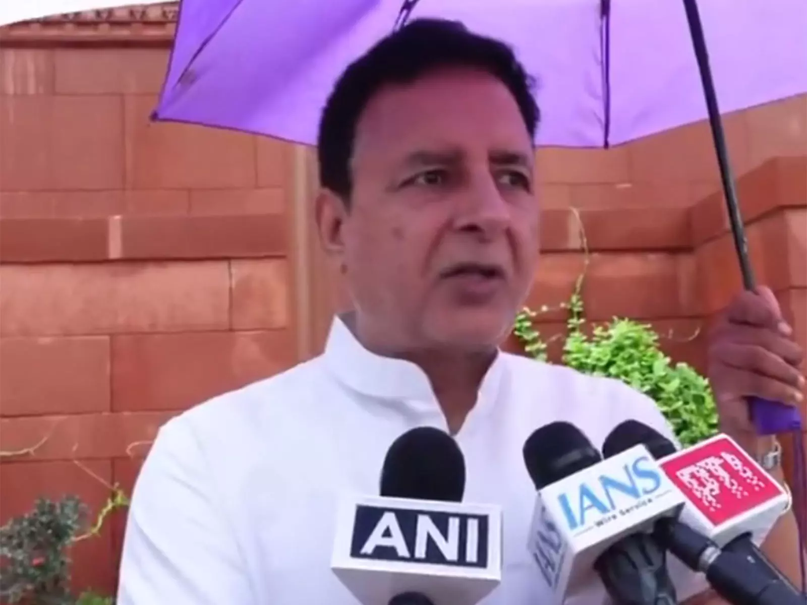 हर छात्र राहुल गांधी के लिए अहम, छात्रों की गूंज कार्यक्रम से पहले बोले सुरजेवाला हर छात्र राहुल गांधी के लिए अहम, छात्रों की गूंज कार्यक्रम से पहले बोले सुरजेवाला