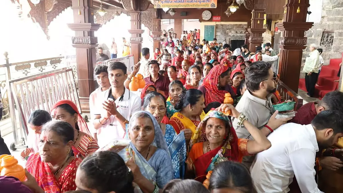 सावन में महाकाल मंदिर में उमड़ा आस्था का सैलाब, 29 लाख से अधिक श्रद्धालुओं ने किए दर्शन सावन में महाकाल मंदिर में उमड़ा आस्था का सैलाब, 29 लाख से अधिक श्रद्धालुओं ने किए दर्शन
