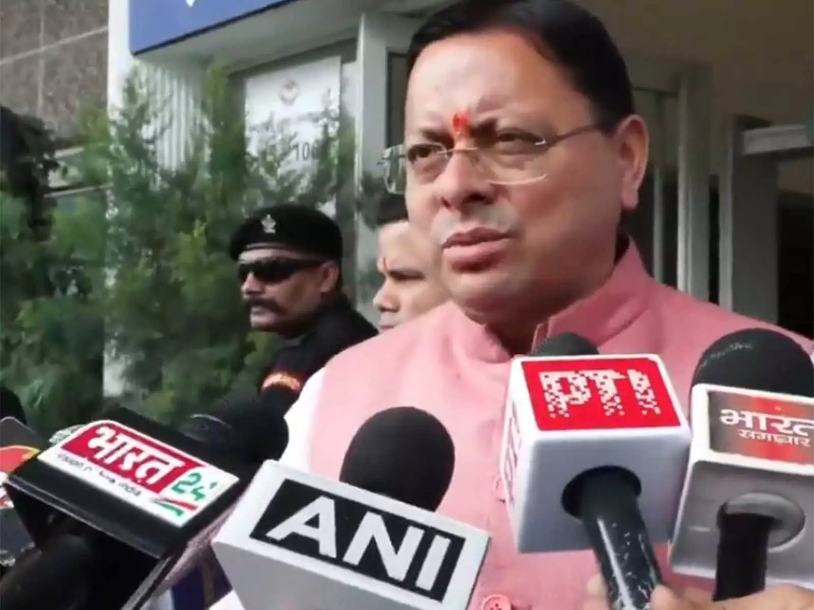 चारधाम और कांवड़ यात्रा में श्रद्धालुओं की सुरक्षा सर्वोच्च: Dhami चारधाम और कांवड़ यात्रा में श्रद्धालुओं की सुरक्षा सर्वोच्च: Dhami
