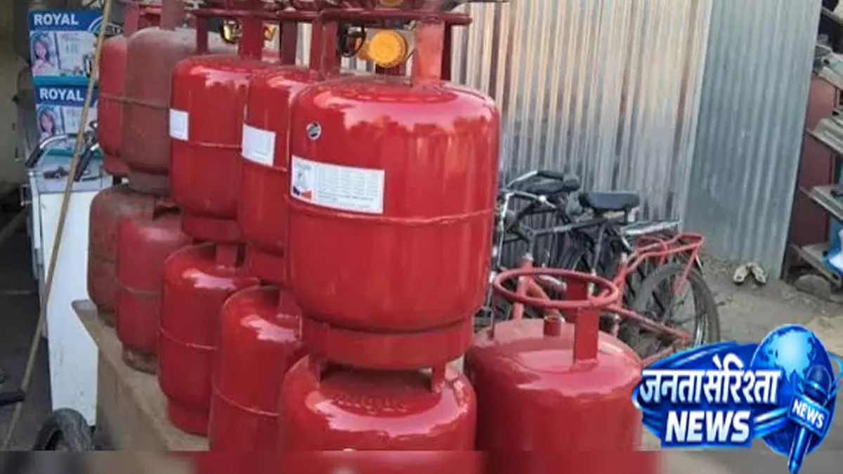 रसोई गैस पर बड़ी राहत कम कीमत में खरीदें 5 किलो का LPG सिलेंडर रसोई गैस पर बड़ी राहत कम कीमत में खरीदें 5 किलो का LPG सिलेंडर