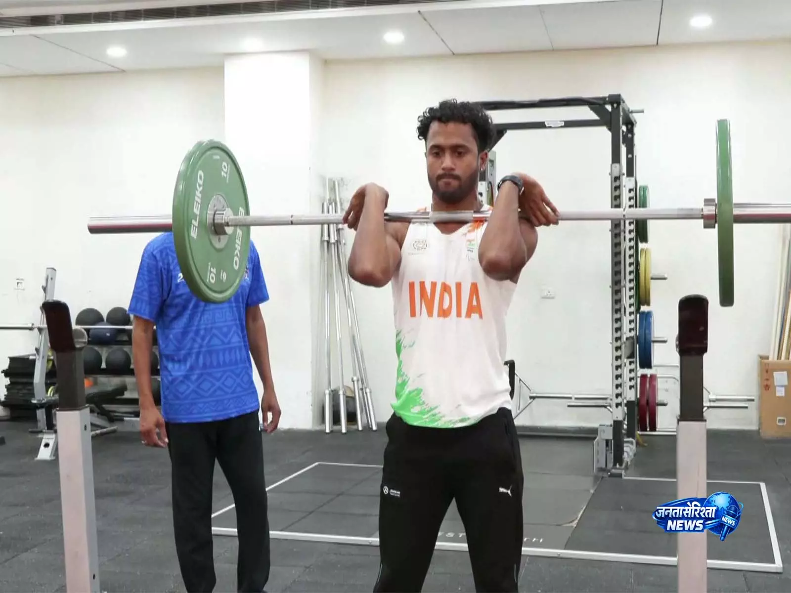 सरकारी सेवा के साथ पैरा एथलेटिक्स में कमाल 2028 पैरालंपिक पदक पर Gujarat अधिकारी की नजर सरकारी सेवा के साथ पैरा एथलेटिक्स में कमाल 2028 पैरालंपिक पदक पर Gujarat अधिकारी की नजर