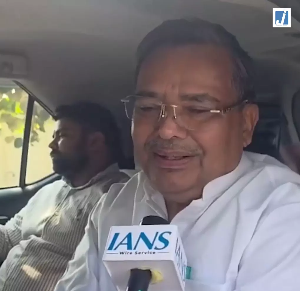 कांवड़ियों पर टिप्पणी को लेकर जयवीर सिंह का पलटवार कांवड़ियों पर टिप्पणी को लेकर जयवीर सिंह का पलटवार